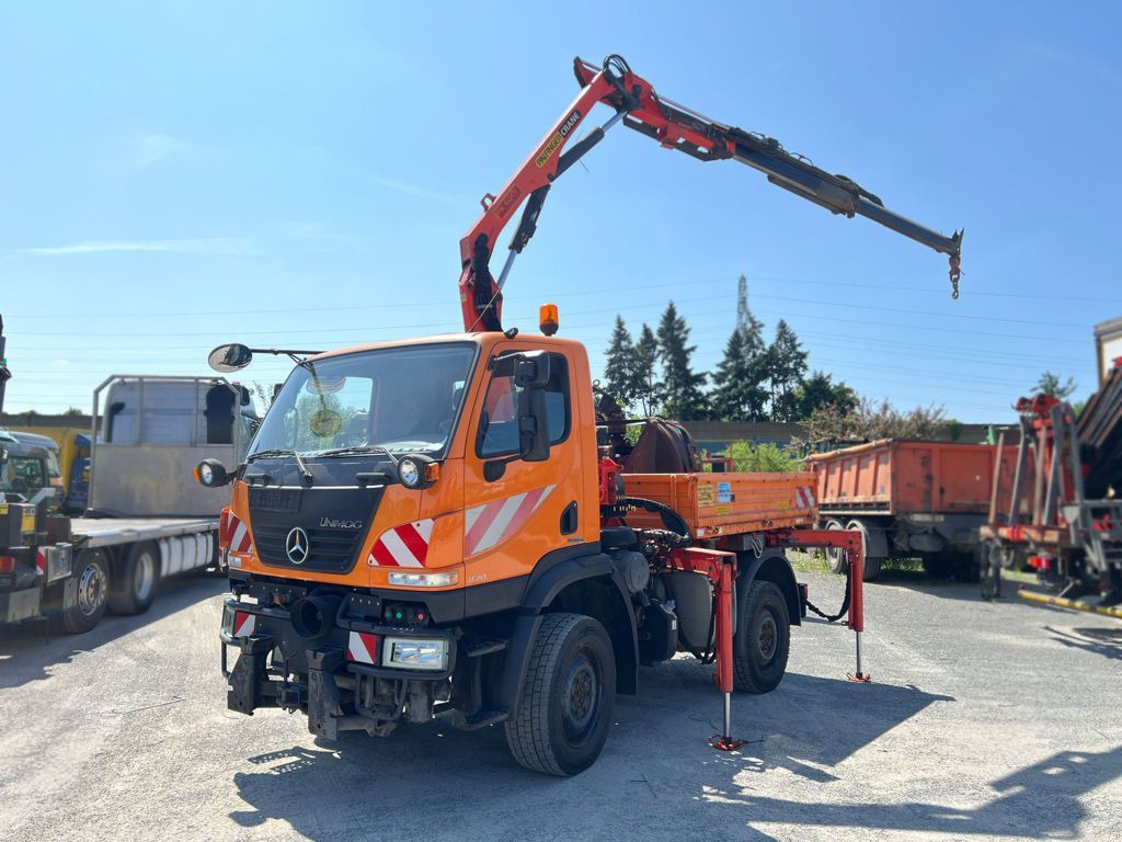 Mercedes-Benz Unimog U20 2-Achs Allradkipper Kran Palfinger Kr - Sklápěč, Auto s hydraulickou rukou: obrázek 1 Mercedes-Benz Unimog U20 2-Achs Allradkipper Kran Palfinger Kr - Sklápěč, Auto s hydraulickou rukou: obrázek 1