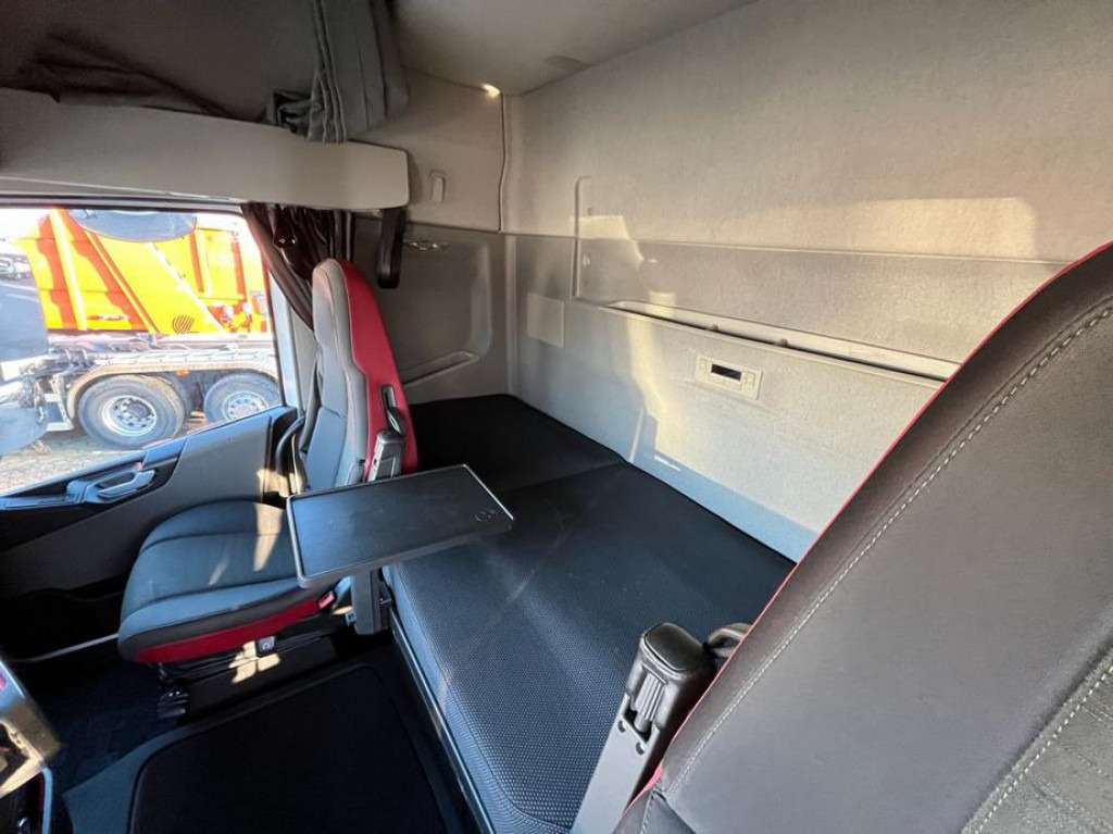 VOLVO (S) Truck FH 500 6x2 Abrollkipper Funkfernbedienung - Hákový nosič kontejnerů: obrázek 4 VOLVO (S) Truck FH 500 6x2 Abrollkipper Funkfernbedienung - Hákový nosič kontejnerů: obrázek 4