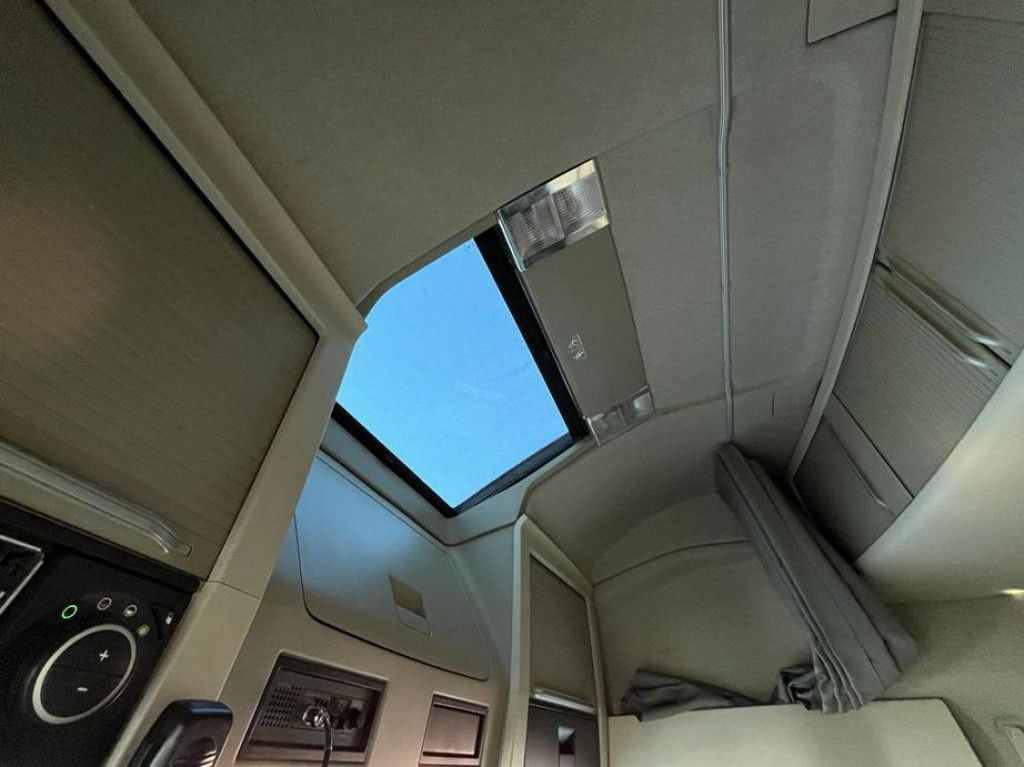 Hákový nosič kontejnerů Volvo FH 500 6x2 Abrollkipper Funkfernbedienung: obrázek 10