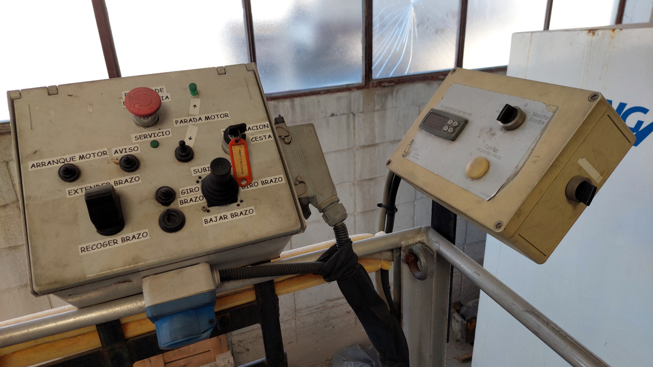 CDII/1000/GT12 Langa deicer - Odmrazovací vůz: obrázek 2 CDII/1000/GT12 Langa deicer - Odmrazovací vůz: obrázek 2