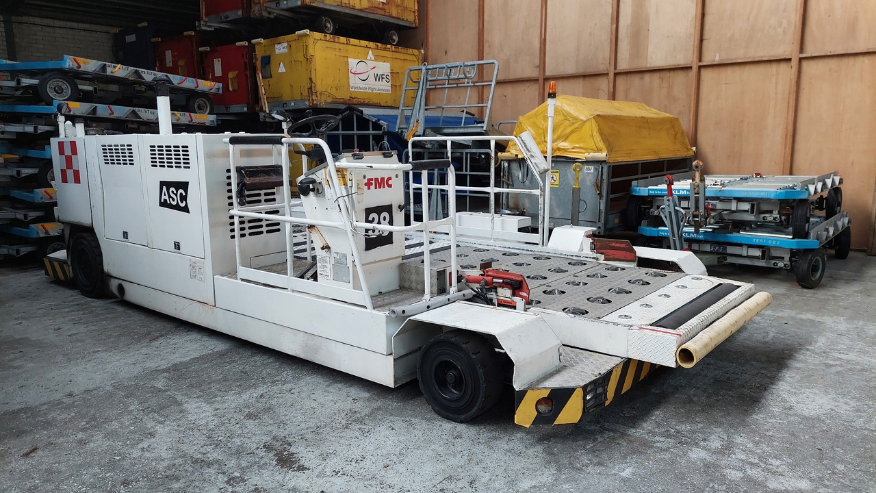 CLT-8 FMC Speedloader - Nakladač kontejnerů/ Palet: obrázek 5 CLT-8 FMC Speedloader - Nakladač kontejnerů/ Palet: obrázek 5