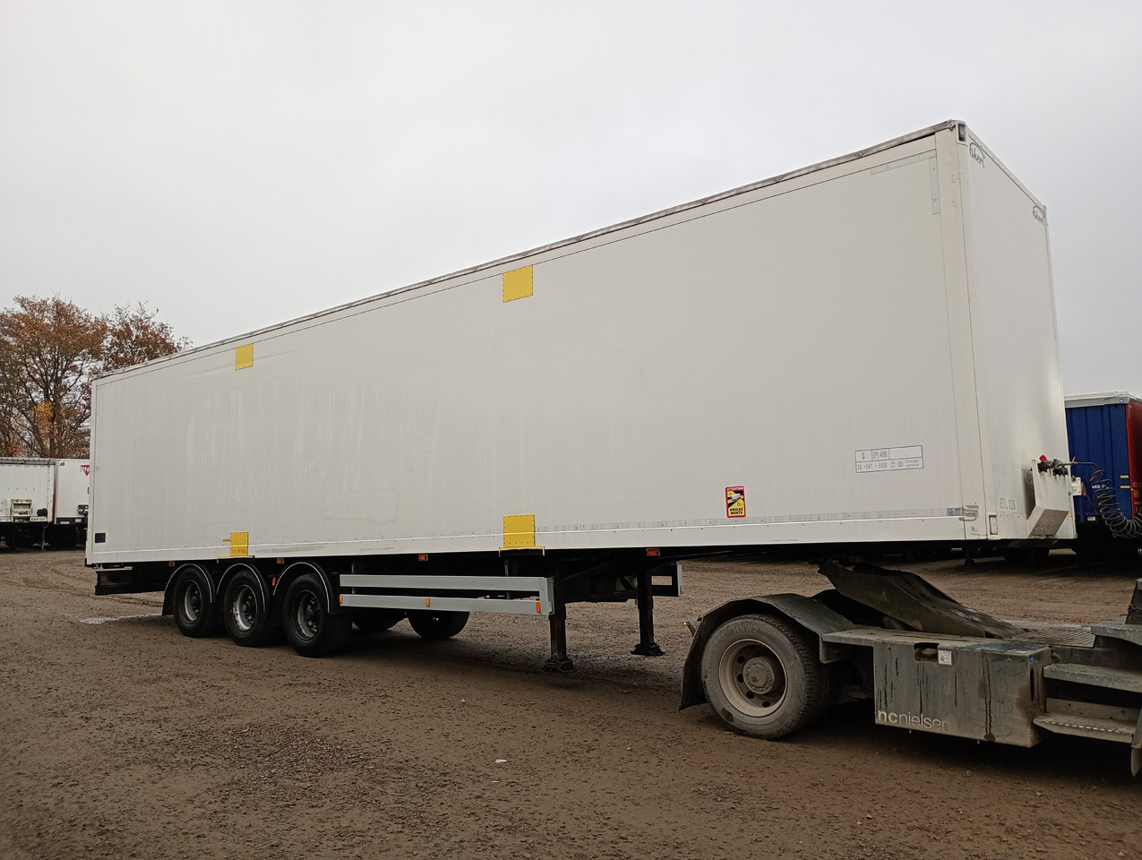 EKERI BOX OPENSIDE - TARP ROOF - HUCKEPACK leasing EKERI BOX OPENSIDE - TARP ROOF - HUCKEPACK: obrázek 6