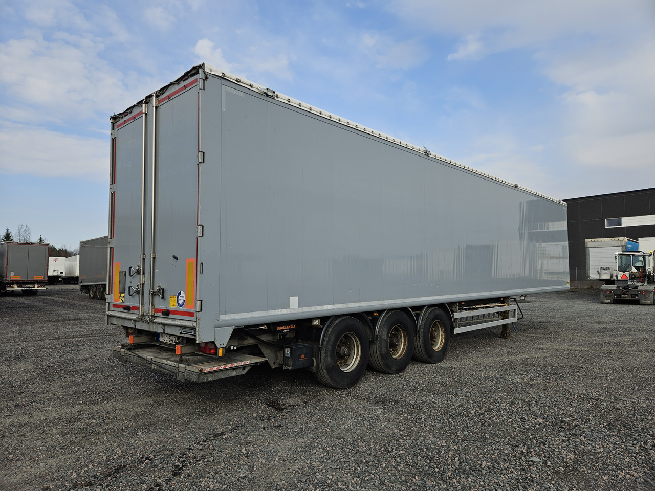 KRAKER MOVING FLOOR FIXED WITH LIFT - S posuvnou podlahou návěs: obrázek 3 KRAKER MOVING FLOOR FIXED WITH LIFT - S posuvnou podlahou návěs: obrázek 3