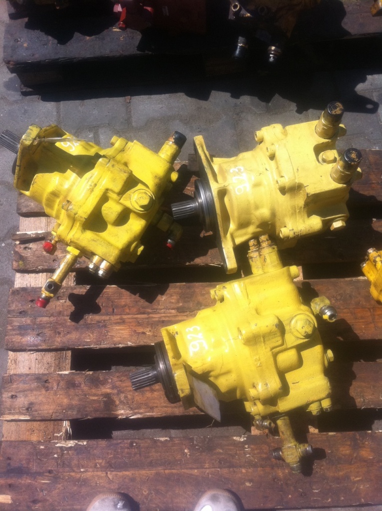 KOMATSU E2156297 - Hydraulický motor pro Stavební technika: obrázek 1 KOMATSU E2156297 - Hydraulický motor pro Stavební technika: obrázek 1