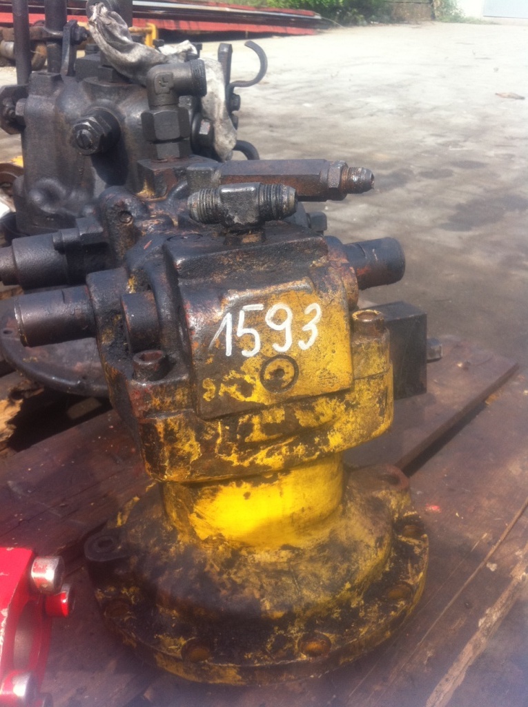 KOMATSU - Hydraulický motor pro Stavební technika: obrázek 1 KOMATSU - Hydraulický motor pro Stavební technika: obrázek 1