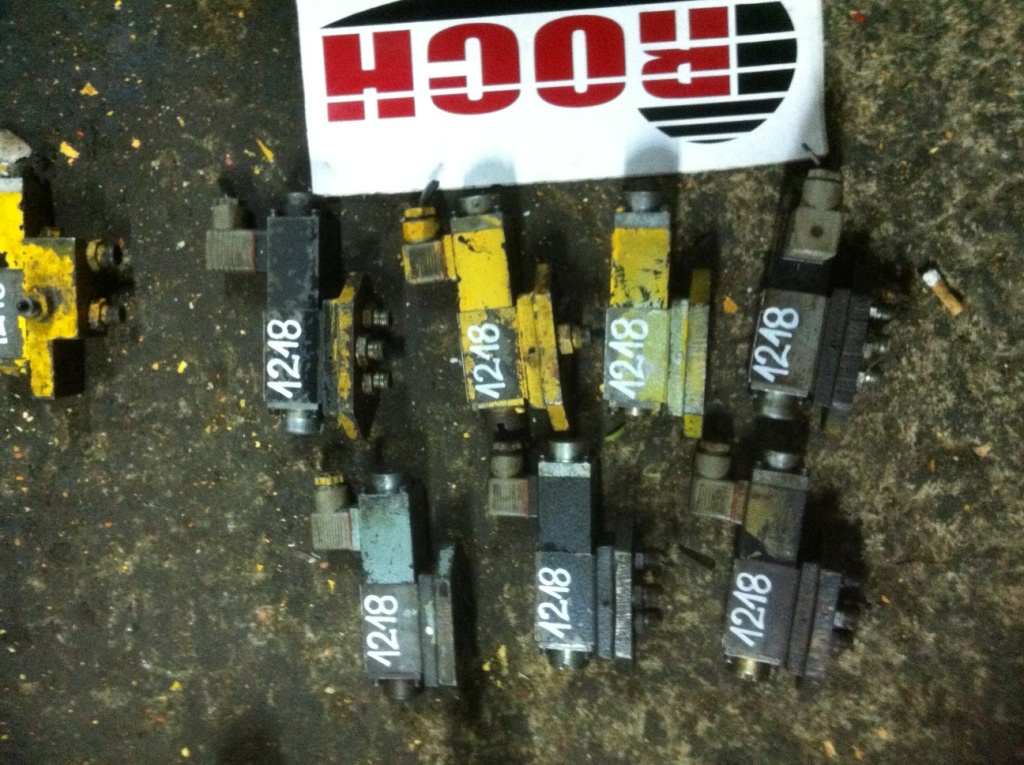 KRACHT WL4 S14Z 04 XP2 EK3 Z010 - 1 SEKCYJNY + KOŚĆ + CEWKA 5/44141 GABY035F43R01 24V 1,2A - Hydraulický ventil pro Stavební technika: obrázek 1 KRACHT WL4 S14Z 04 XP2 EK3 Z010 - 1 SEKCYJNY + KOŚĆ + CEWKA 5/44141 GABY035F43R01 24V 1,2A - Hydraulický ventil pro Stavební technika: obrázek 1