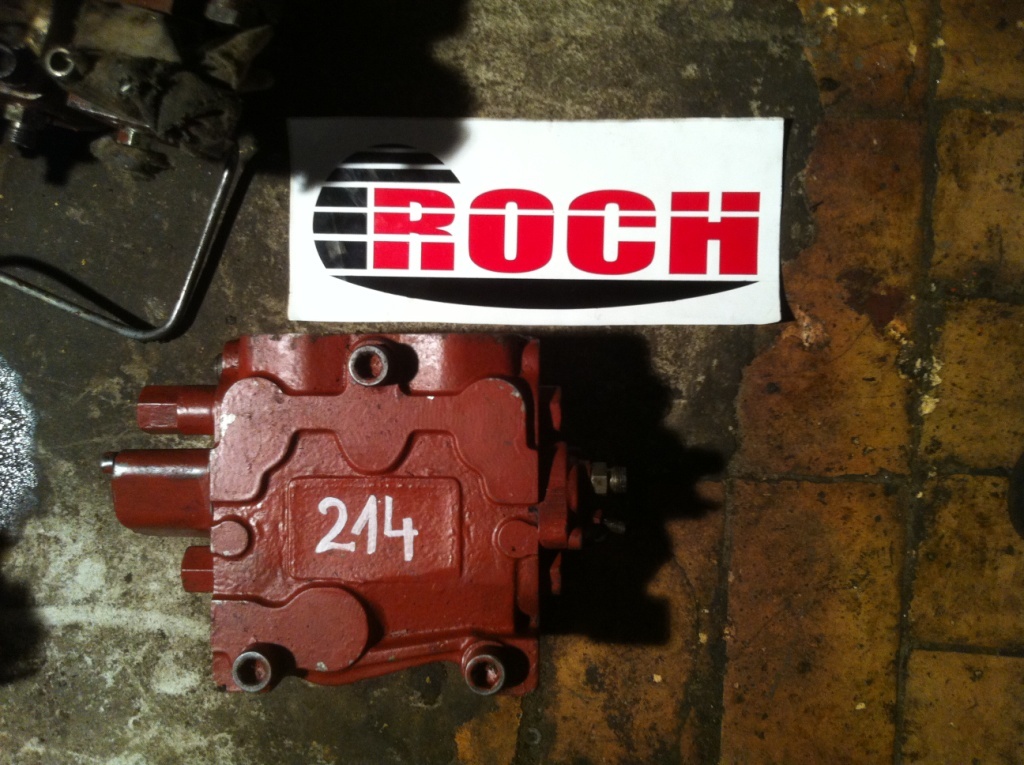 MARREL HYDRO 811583G/00 G33436-77 - 1 SEKCYJNY - Hydraulický ventil pro Rýpadlo: obrázek 1 MARREL HYDRO 811583G/00 G33436-77 - 1 SEKCYJNY - Hydraulický ventil pro Rýpadlo: obrázek 1