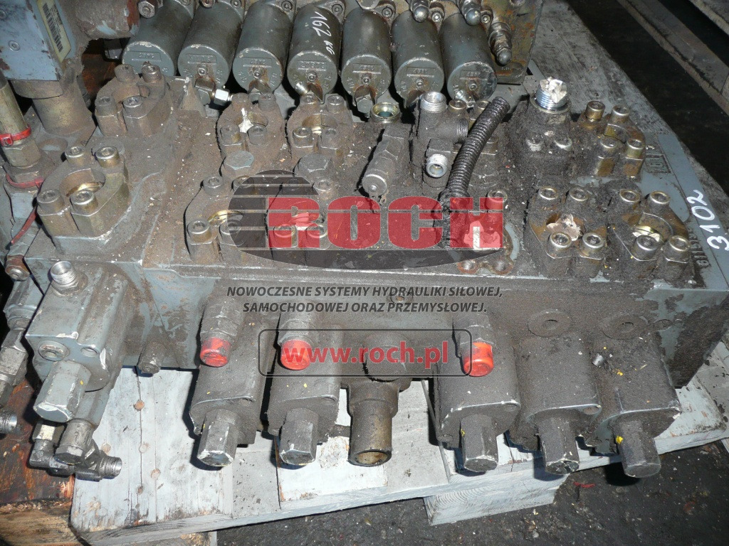TEREX R901010059 M7-1507-32/7M7-20 6049658 3 611519 - 6 SEKCYJNY + 22437 6064258 - Hydraulický ventil: obrázek 1 TEREX R901010059 M7-1507-32/7M7-20 6049658 3 611519 - 6 SEKCYJNY + 22437 6064258 - Hydraulický ventil: obrázek 1