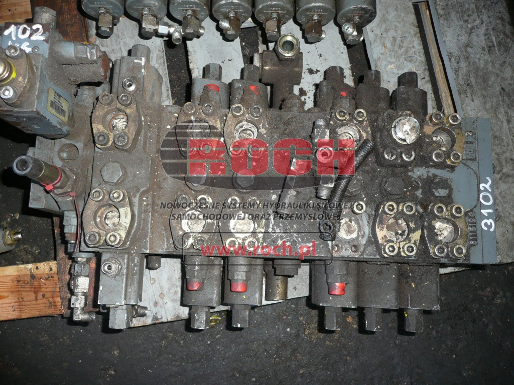 TEREX R901010059 M7-1507-32/7M7-20 6049658 3 611519 - 6 SEKCYJNY + 22437 6064258 - Hydraulický ventil: obrázek 2 TEREX R901010059 M7-1507-32/7M7-20 6049658 3 611519 - 6 SEKCYJNY + 22437 6064258 - Hydraulický ventil: obrázek 2