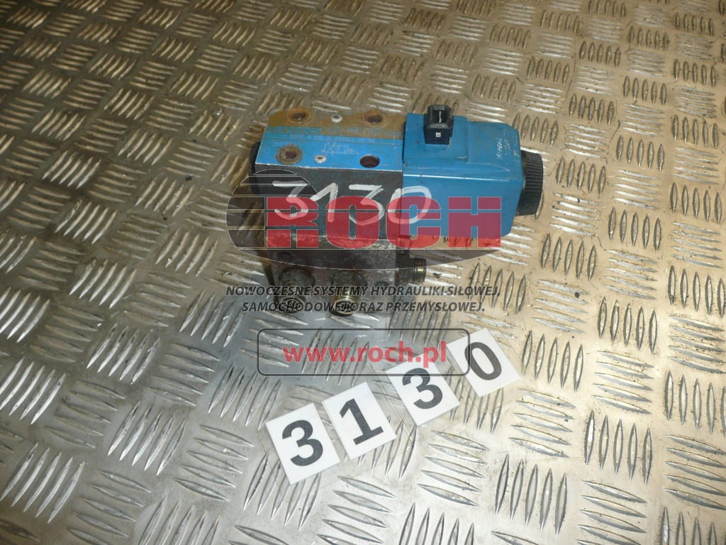 VICKERS KOŚĆ - 1 SEKCYJNY + DG4V-3-2AL-M-KUP4D3-H7-60 + CEWKA 24V 30W - Hydraulický ventil: obrázek 1 VICKERS KOŚĆ - 1 SEKCYJNY + DG4V-3-2AL-M-KUP4D3-H7-60 + CEWKA 24V 30W - Hydraulický ventil: obrázek 1