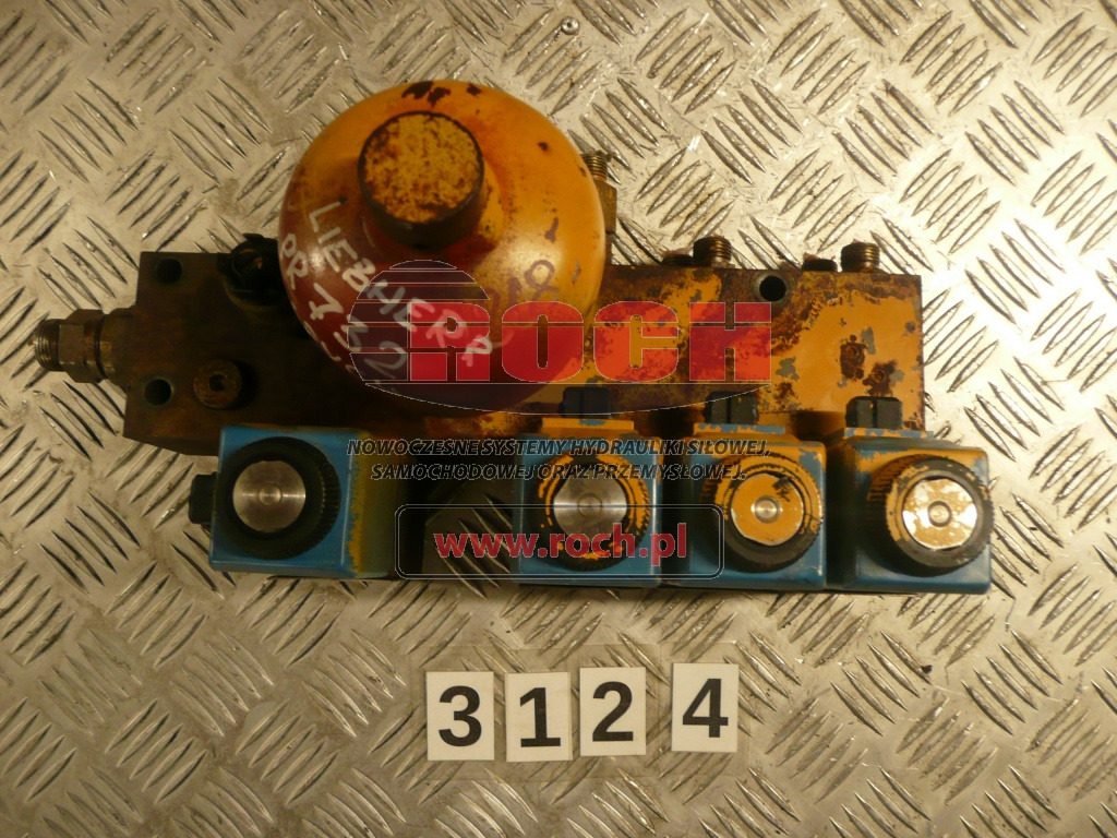 VICKERS KOŚĆ - 4 SEKCYJNY + DG4V-3-2A-M-KUP4D3H760 EN94 + CEWKA 24 VDC + HYDROAKUMULATOR HYDAC 0,5 L - Hydraulický ventil: obrázek 2 VICKERS KOŚĆ - 4 SEKCYJNY + DG4V-3-2A-M-KUP4D3H760 EN94 + CEWKA 24 VDC + HYDROAKUMULATOR HYDAC 0,5 L - Hydraulický ventil: obrázek 2