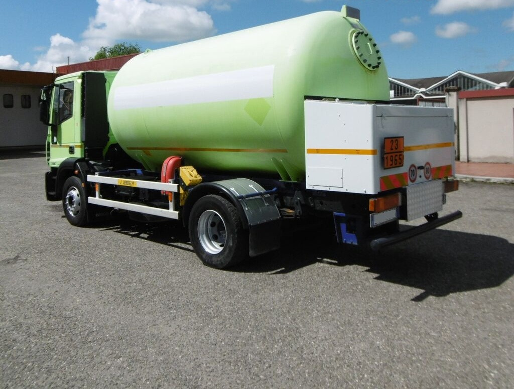 IVECO - Cisternové vozidlo: obrázek 2 IVECO - Cisternové vozidlo: obrázek 2