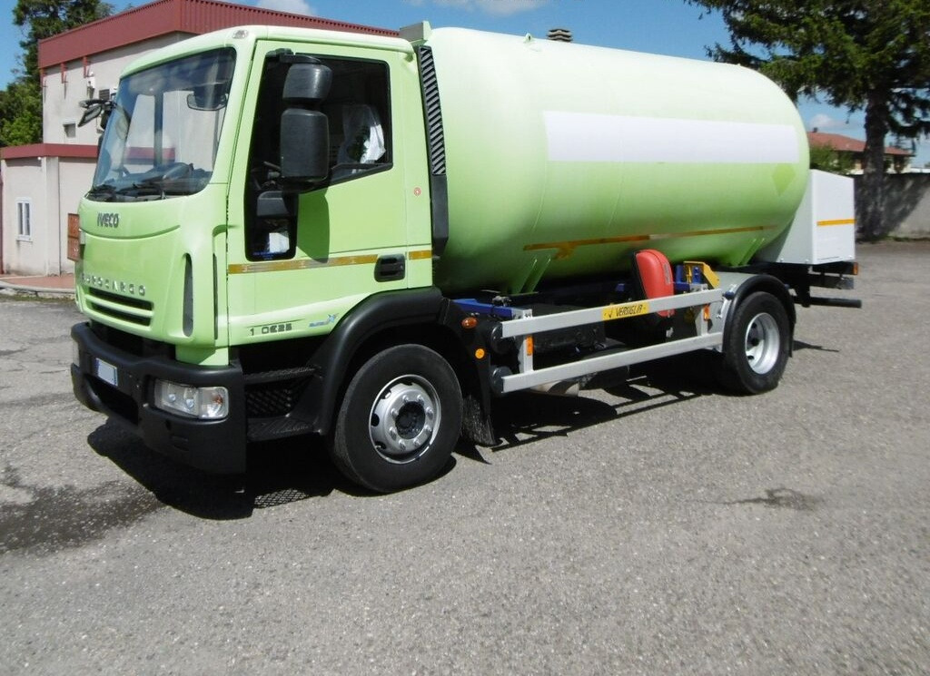 IVECO - Cisternové vozidlo: obrázek 1 IVECO - Cisternové vozidlo: obrázek 1
