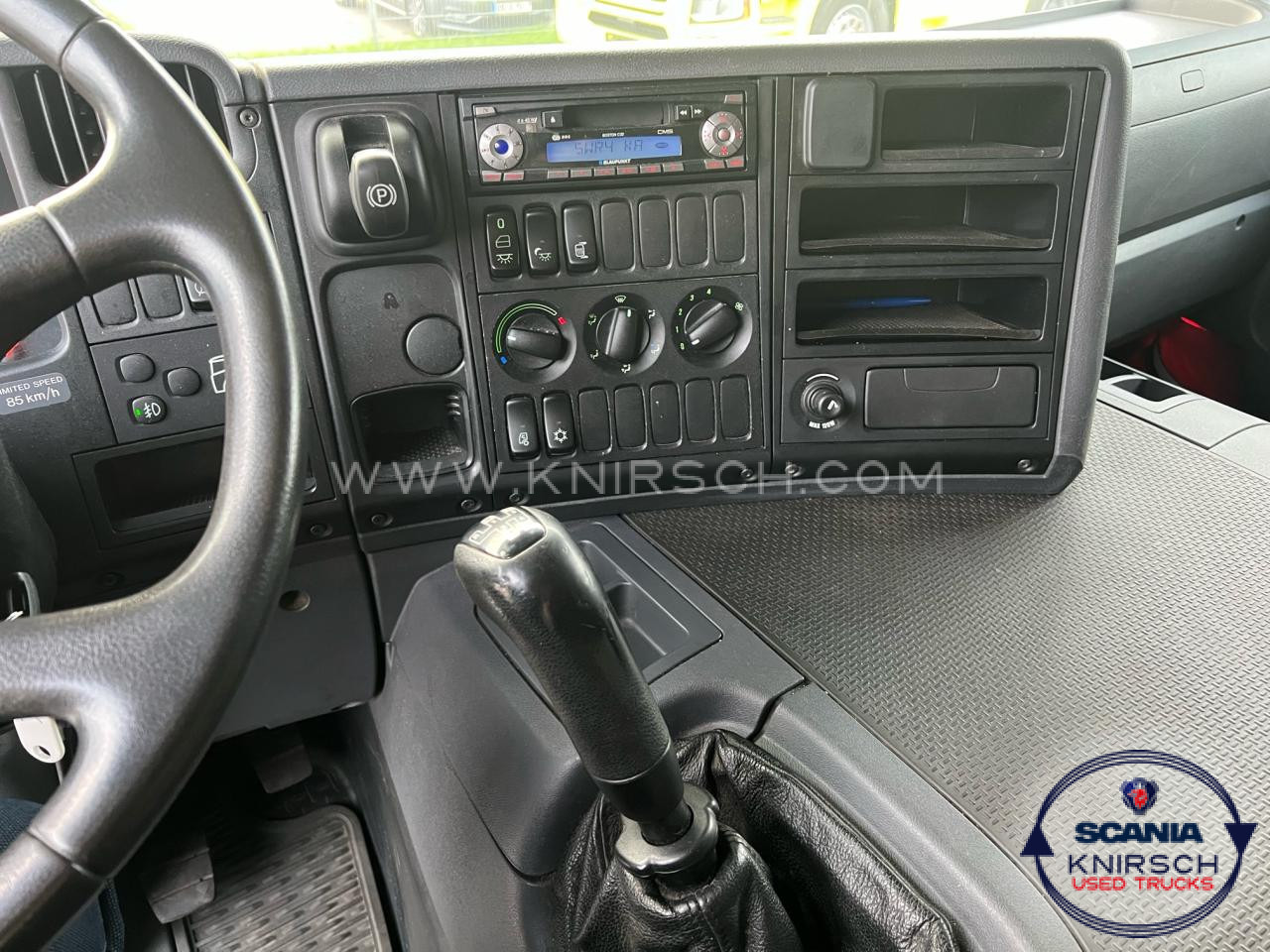 SCANIA P 270 DB4x2MNA - Skříňový nákladní auto: obrázek 2 SCANIA P 270 DB4x2MNA - Skříňový nákladní auto: obrázek 2