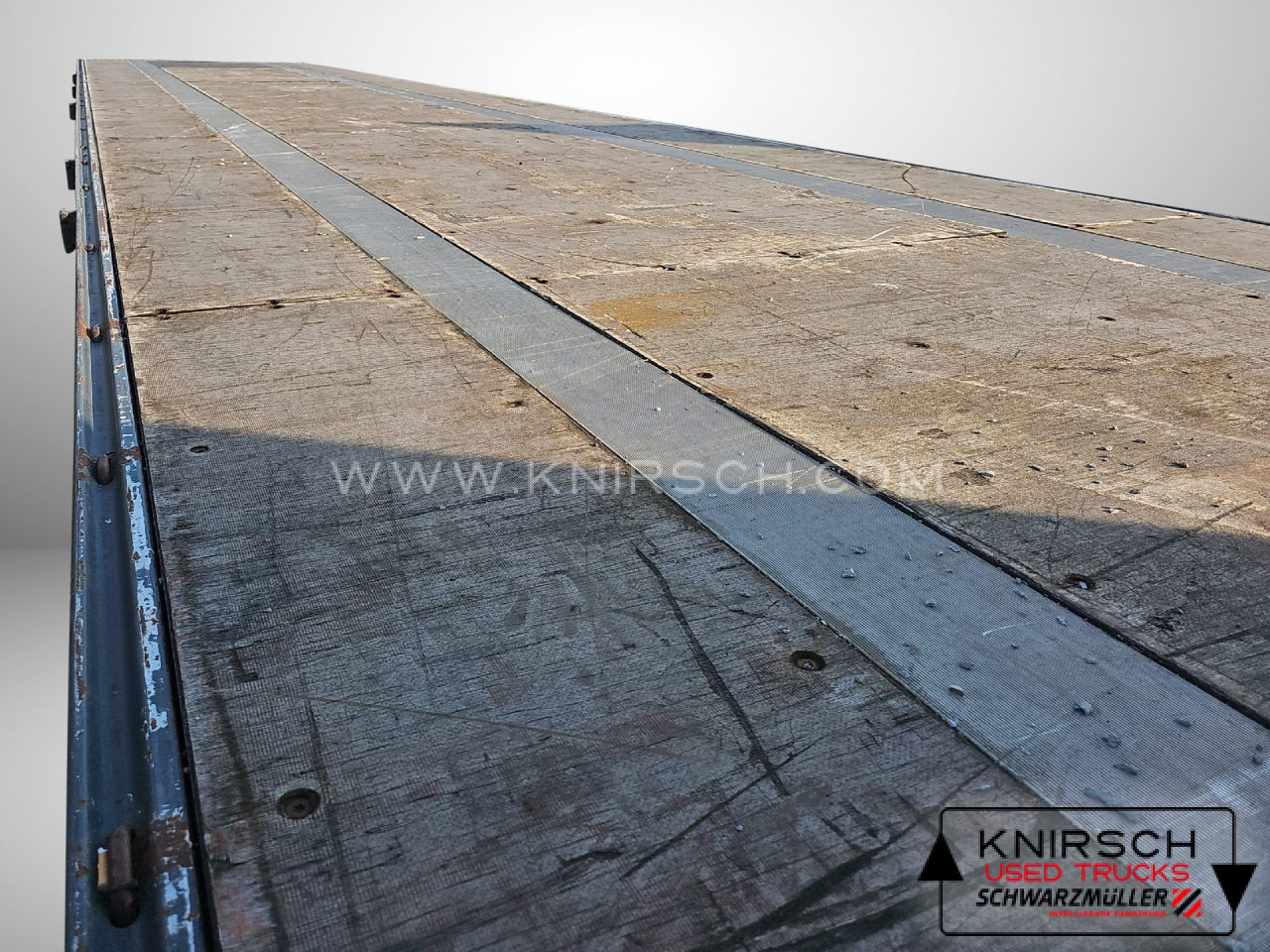 SCHWARZMUELLER J-3A-80 Plateausattel - Přívěs plato/ Valník: obrázek 2 SCHWARZMUELLER J-3A-80 Plateausattel - Přívěs plato/ Valník: obrázek 2