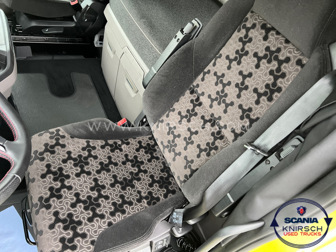 SCANIA S590A6X4NB - Tahač: obrázek 4 SCANIA S590A6X4NB - Tahač: obrázek 4