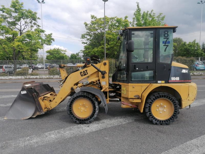 Caterpillar 904B - Kolový nakladač: obrázek 3 Caterpillar 904B - Kolový nakladač: obrázek 3