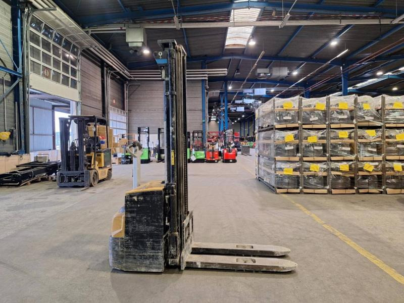 Caterpillar NSP16N2 - Stohovací vozík: obrázek 3 Caterpillar NSP16N2 - Stohovací vozík: obrázek 3