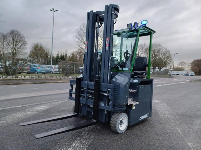 Combilift CBE3000 - Čtyřcestný vozík: obrázek 1 Combilift CBE3000 - Čtyřcestný vozík: obrázek 1