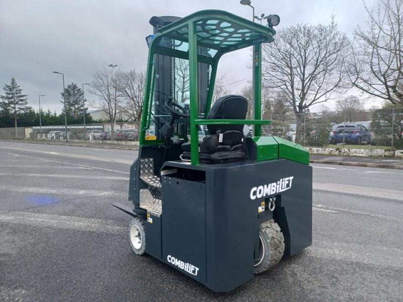 Combilift CBE3000 - Čtyřcestný vozík: obrázek 4 Combilift CBE3000 - Čtyřcestný vozík: obrázek 4