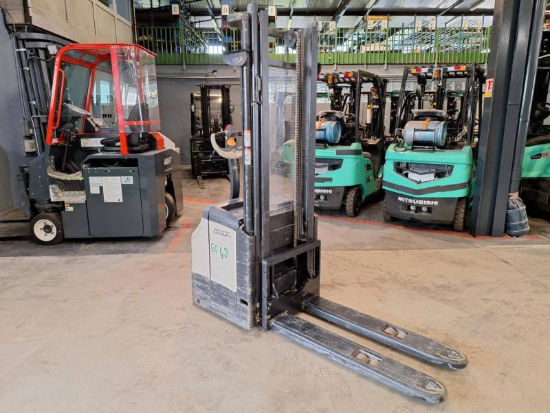 Crown ES4000-1.6 - Stohovací vozík: obrázek 3 Crown ES4000-1.6 - Stohovací vozík: obrázek 3