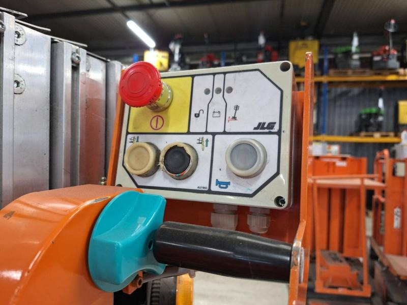 JLG Toucan Duo - Vertikální sloupový výtah: obrázek 5 JLG Toucan Duo - Vertikální sloupový výtah: obrázek 5