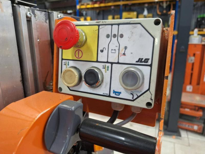 JLG Toucan Duo - Vertikální sloupový výtah: obrázek 5 JLG Toucan Duo - Vertikální sloupový výtah: obrázek 5