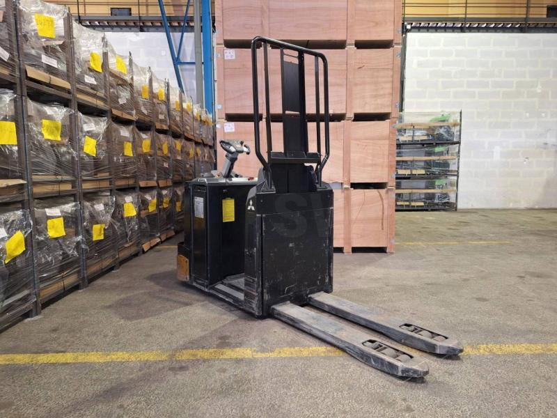 Mitsubishi OPB20N2 - Vychystávací vozík: obrázek 5 Mitsubishi OPB20N2 - Vychystávací vozík: obrázek 5