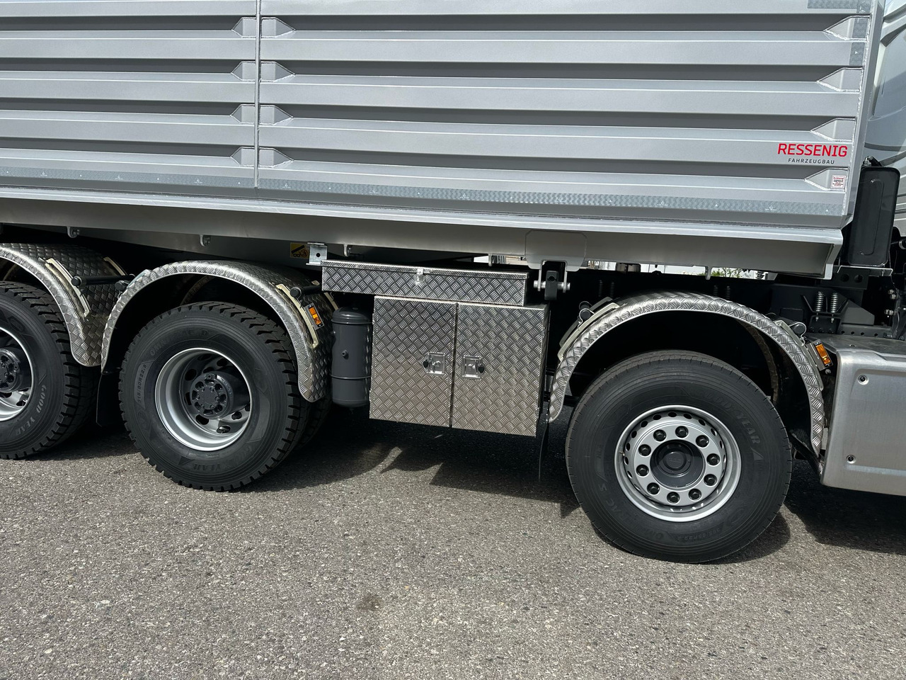 DAF XF FAD 480 - Sklápěč: obrázek 4 DAF XF FAD 480 - Sklápěč: obrázek 4