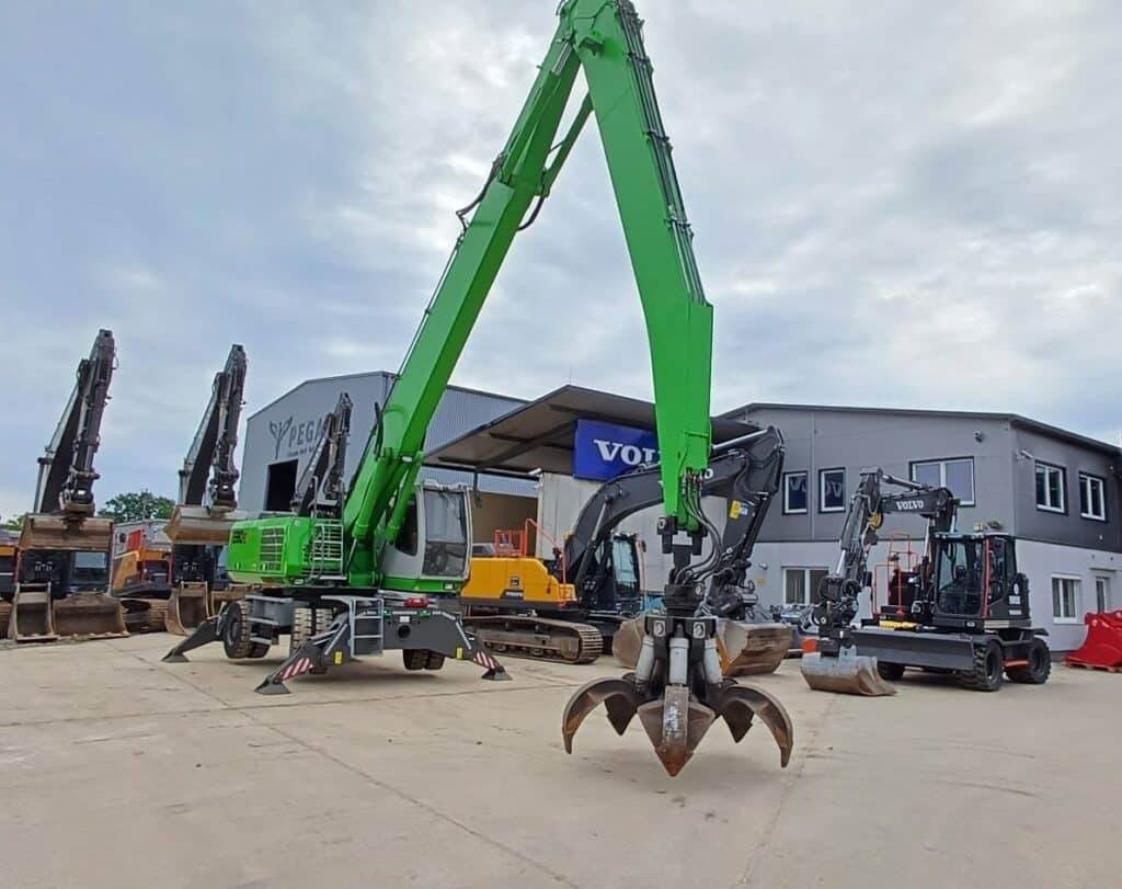 Sennebogen 830E - Překládkové rypadlo: obrázek 1 Sennebogen 830E - Překládkové rypadlo: obrázek 1
