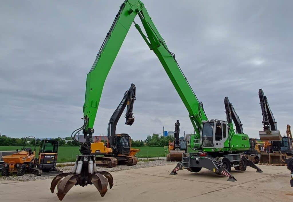 Sennebogen 830E - Překládkové rypadlo: obrázek 4 Sennebogen 830E - Překládkové rypadlo: obrázek 4