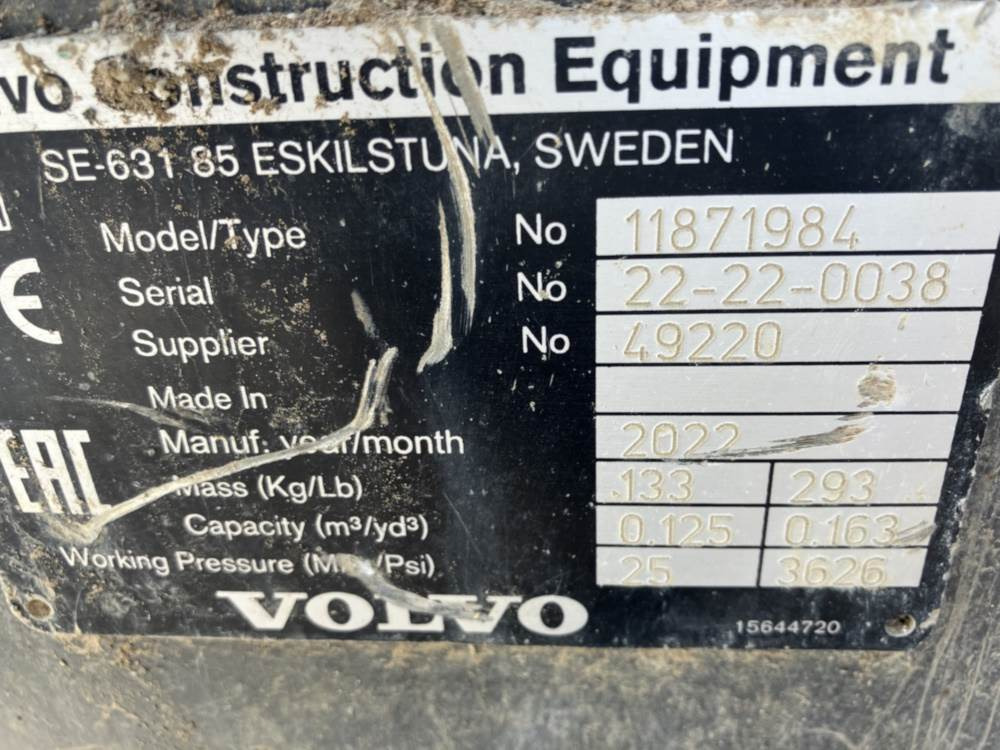 Volvo Böschungslöffel schwenkbar - Rýpadlo-nakladač: obrázek 5 Volvo Böschungslöffel schwenkbar - Rýpadlo-nakladač: obrázek 5