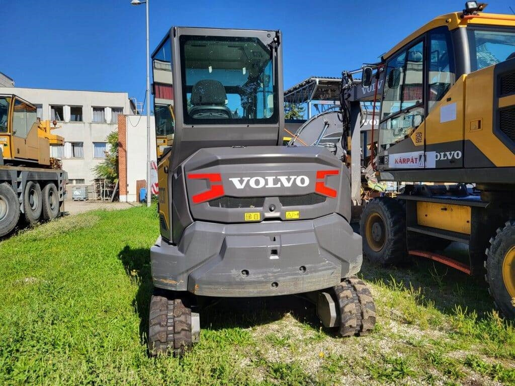 Volvo EC37F - Mini rýpadlo: obrázek 5 Volvo EC37F - Mini rýpadlo: obrázek 5