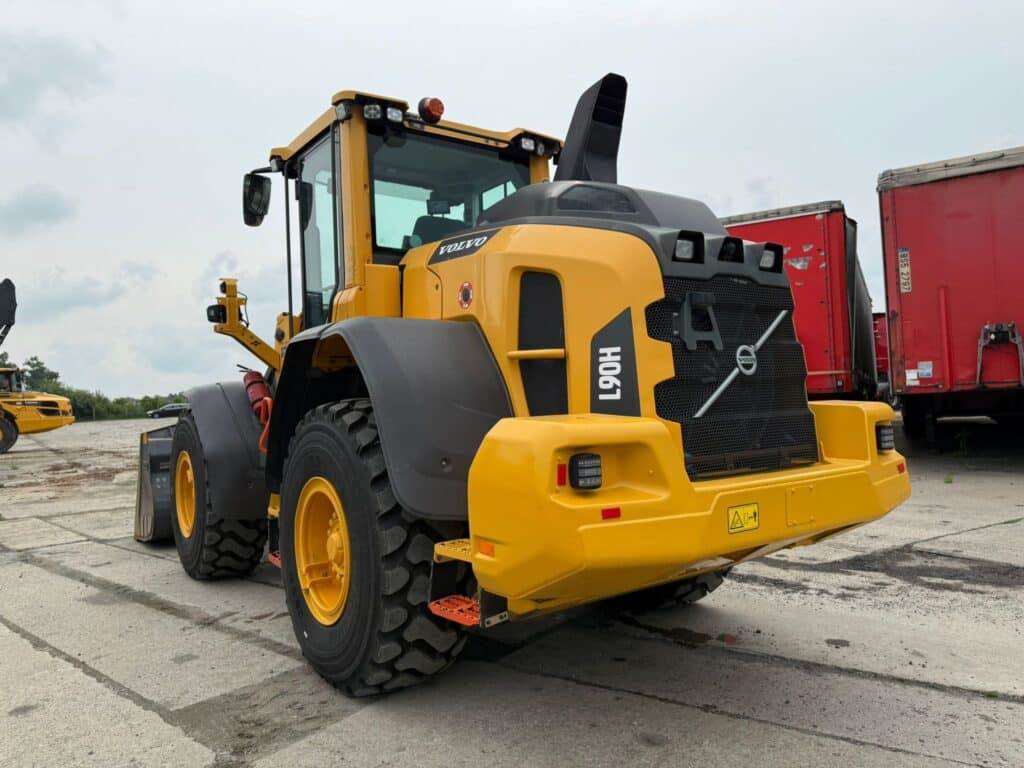 Volvo L90H - Kolový nakladač: obrázek 2 Volvo L90H - Kolový nakladač: obrázek 2