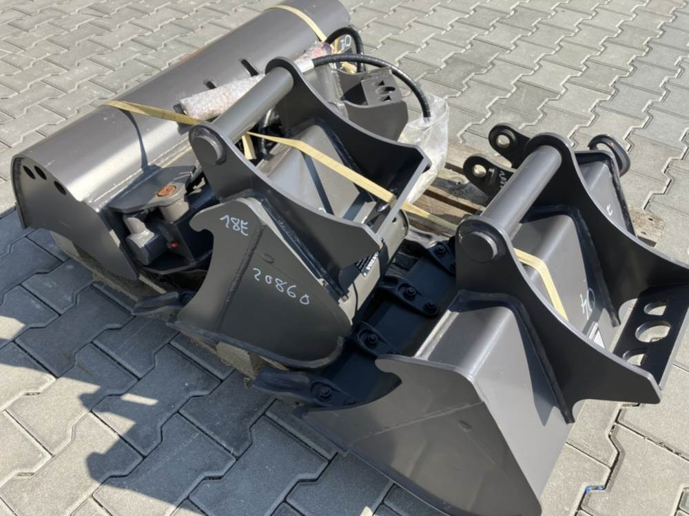 Volvo Löffelset inkl. Schnellwechsler für EC18 - Rýpadlo-nakladač: obrázek 1 Volvo Löffelset inkl. Schnellwechsler für EC18 - Rýpadlo-nakladač: obrázek 1