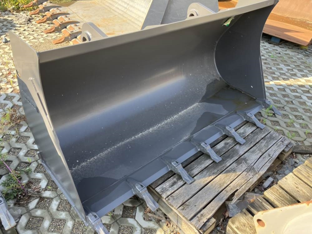 Volvo Schaufel mit Zähnen TPV - Lžíce: obrázek 1 Volvo Schaufel mit Zähnen TPV - Lžíce: obrázek 1