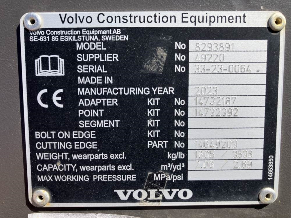 Volvo Tieflöffel mit Zähne S2 - Rýpadlo-nakladač: obrázek 4 Volvo Tieflöffel mit Zähne S2 - Rýpadlo-nakladač: obrázek 4