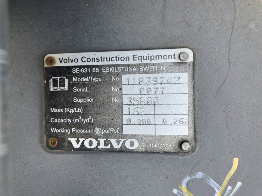 Volvo Tieflöffel mit Zähnen - Rýpadlo-nakladač: obrázek 4 Volvo Tieflöffel mit Zähnen - Rýpadlo-nakladač: obrázek 4