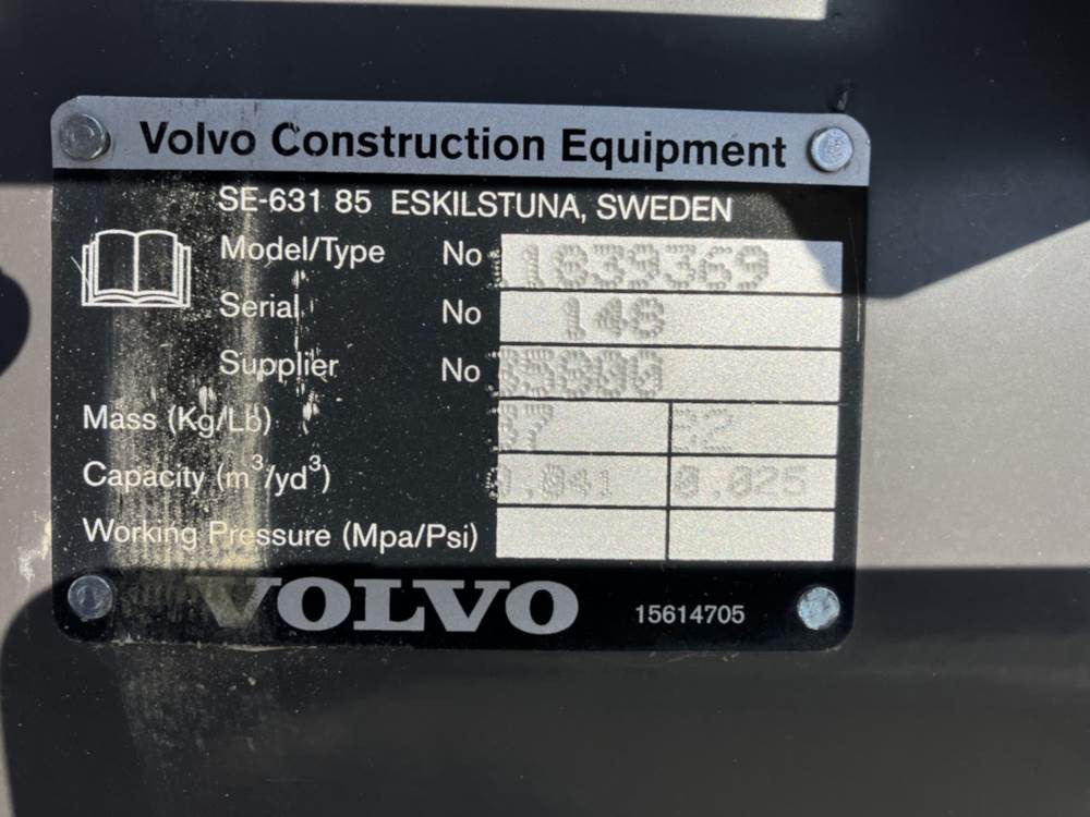 Volvo Tieflöffel mit Zähnen - Rýpadlo-nakladač: obrázek 4 Volvo Tieflöffel mit Zähnen - Rýpadlo-nakladač: obrázek 4