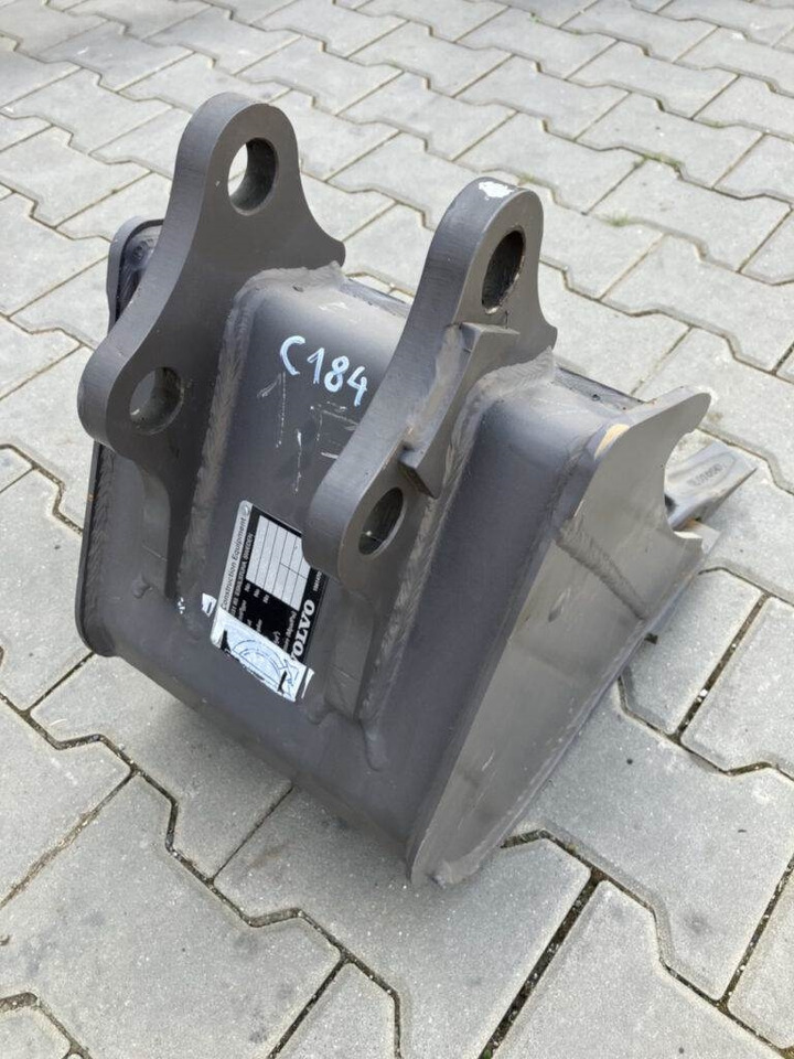 Volvo Tieflöffel mit Zähnen - Festanbau - Rýpadlo-nakladač: obrázek 2 Volvo Tieflöffel mit Zähnen - Festanbau - Rýpadlo-nakladač: obrázek 2