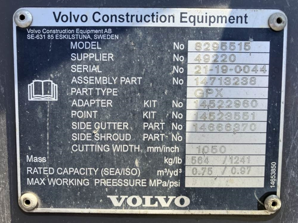Volvo Tieflöffel mit Zähnen S60 - Rýpadlo-nakladač: obrázek 5 Volvo Tieflöffel mit Zähnen S60 - Rýpadlo-nakladač: obrázek 5