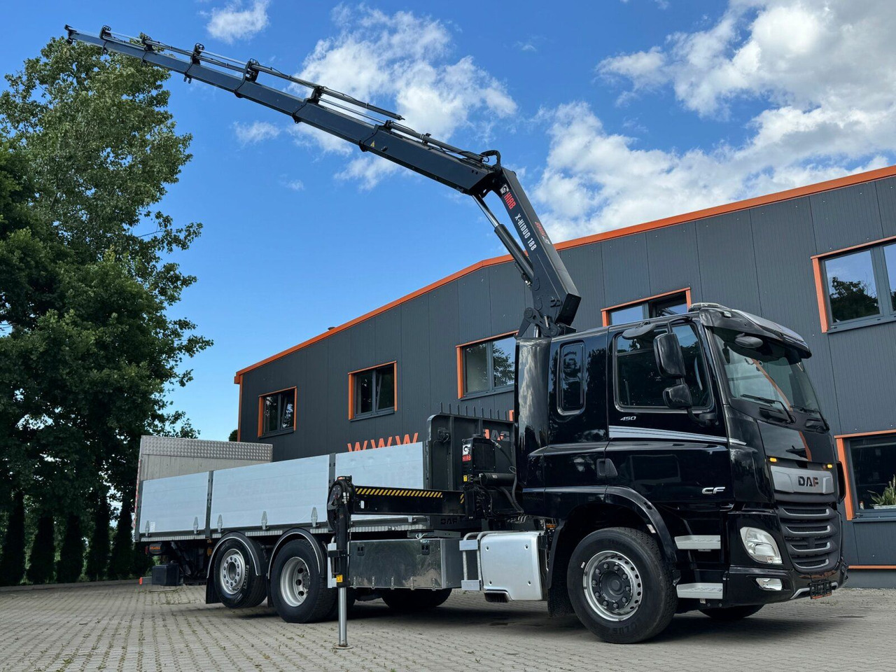 DAF CF 450 FAN 6x2 Pritsche mit Kran HIAB 188 E-6 - Nákladní automobil valníkový/ Plošinový, Auto s hydraulickou rukou: obrázek 1 DAF CF 450 FAN 6x2 Pritsche mit Kran HIAB 188 E-6 - Nákladní automobil valníkový/ Plošinový, Auto s hydraulickou rukou: obrázek 1