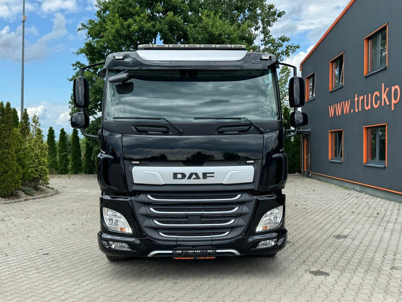 DAF CF 450 FAN 6x2 Pritsche mit Kran HIAB 188 E-6 - Auto s hydraulickou rukou: obrázek 3 DAF CF 450 FAN 6x2 Pritsche mit Kran HIAB 188 E-6 - Auto s hydraulickou rukou: obrázek 3