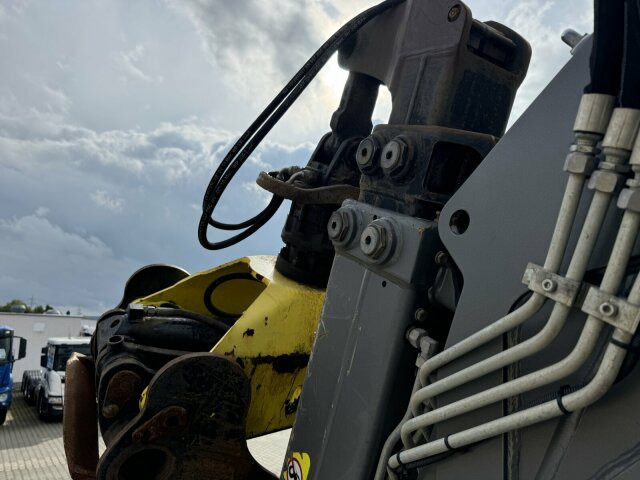 DAF XF 530 6x2 Holztransport Kran PENZ 15Z9.50 - Lesovůz, Auto s hydraulickou rukou: obrázek 4 DAF XF 530 6x2 Holztransport Kran PENZ 15Z9.50 - Lesovůz, Auto s hydraulickou rukou: obrázek 4