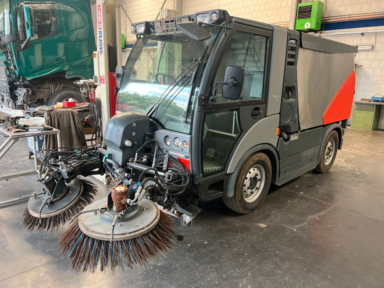 Hako Citymaster CM 2200 Kehrmaschine 2 m³ - Zametací vůz: obrázek 1 Hako Citymaster CM 2200 Kehrmaschine 2 m³ - Zametací vůz: obrázek 1
