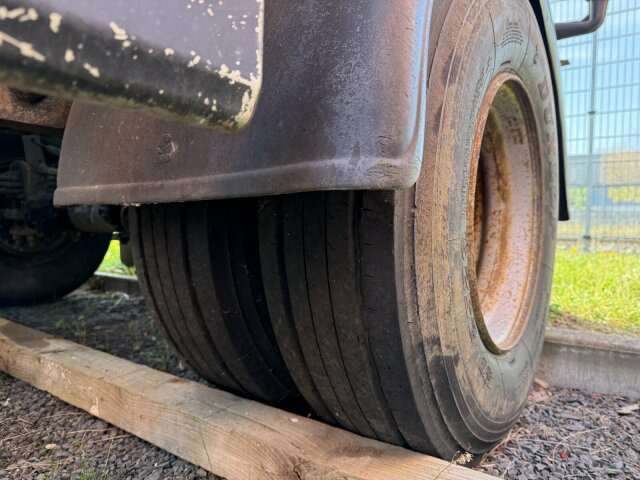 Hüffermann HSD181D Tankanhänger für nicht GGVS Güter - Cisternový přívěs: obrázek 5 Hüffermann HSD181D Tankanhänger für nicht GGVS Güter - Cisternový přívěs: obrázek 5