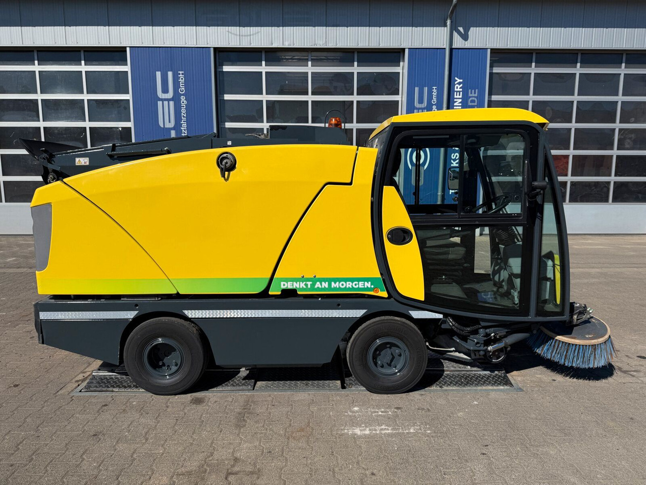 Johnston C202 Kleinkehrmaschine 2 M³ - 6.000 h - Zametací vůz: obrázek 2 Johnston C202 Kleinkehrmaschine 2 M³ - 6.000 h - Zametací vůz: obrázek 2