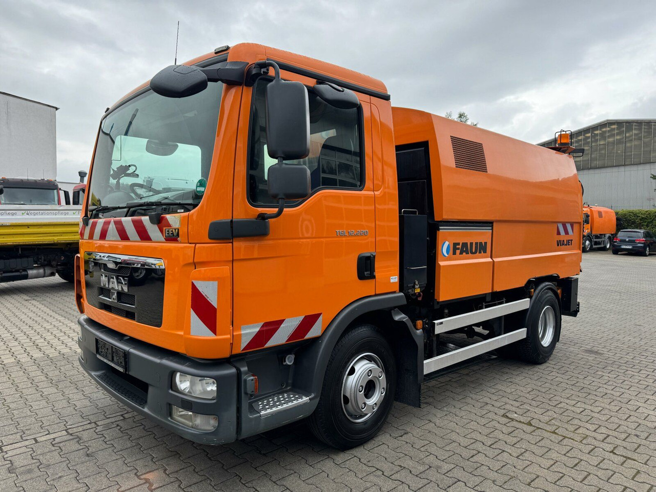 MAN 12.220 4x2 BL Kehrmaschine Viajet 5RHS - Zametací vůz: obrázek 3 MAN 12.220 4x2 BL Kehrmaschine Viajet 5RHS - Zametací vůz: obrázek 3
