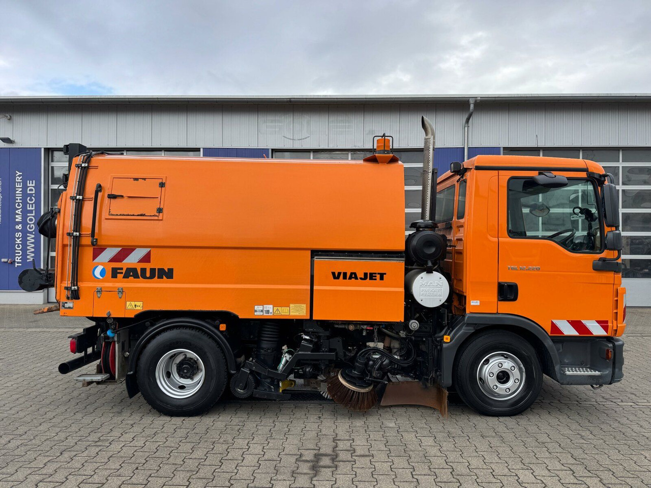 MAN 12.220 4x2 BL Kehrmaschine Viajet 5RHS - Zametací vůz: obrázek 4 MAN 12.220 4x2 BL Kehrmaschine Viajet 5RHS - Zametací vůz: obrázek 4