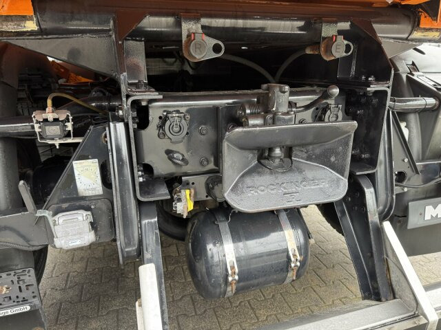 MAN TGS 28.400 6x4-4 Kipper Kran Palfinger PK9002 - Sklápěč, Auto s hydraulickou rukou: obrázek 3 MAN TGS 28.400 6x4-4 Kipper Kran Palfinger PK9002 - Sklápěč, Auto s hydraulickou rukou: obrázek 3